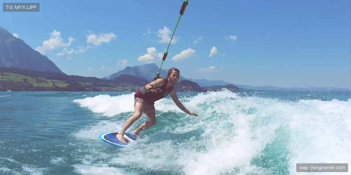 身临其境,感受赛场心跳!🎧📱